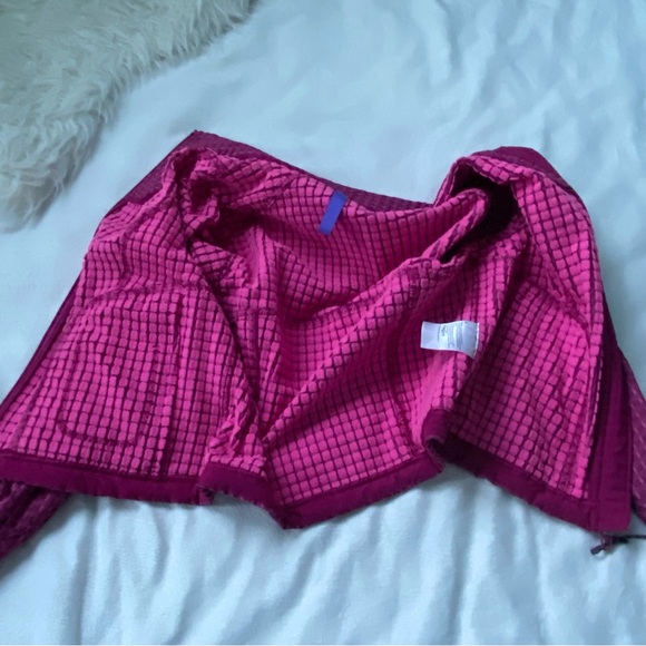 Lululemon Crop Fleece Jacket Grid Hiking Wild Berry Sonic Pink - Picture 6 of 10